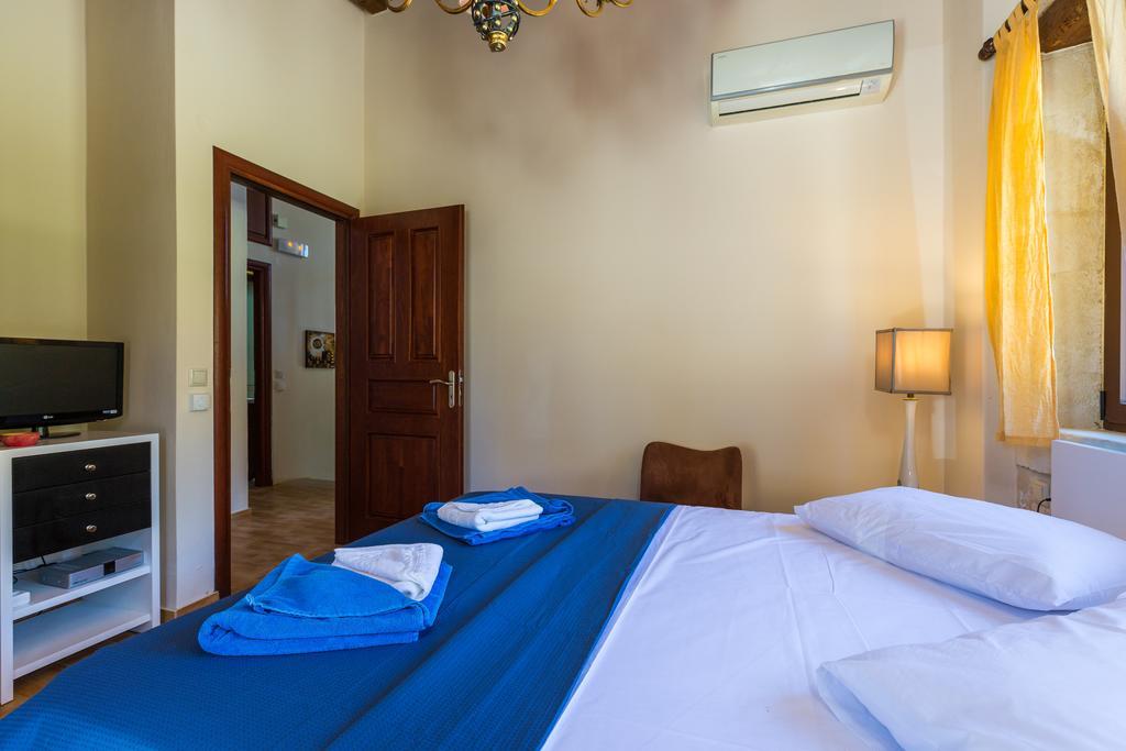 Poseidon Villa, Nestled In The Picturesque South, By Thinkvilla Lefkogeia Exterior foto